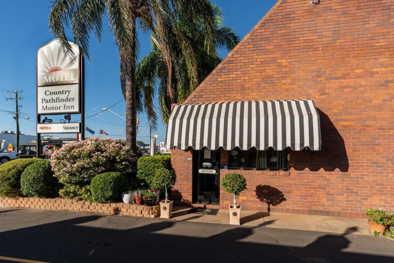 Country Pathfinder Motor Inn Dalby Exterior foto